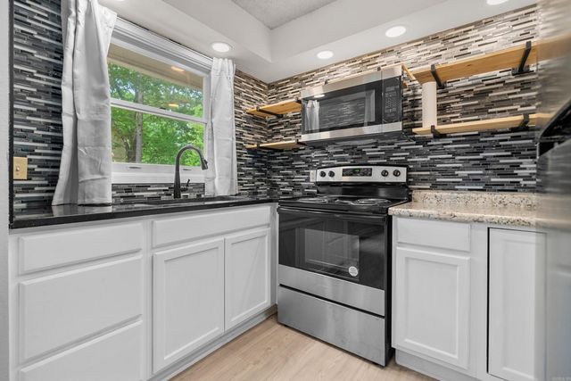 73 PERRALENA WAY, Hot Springs Village, AR 71909