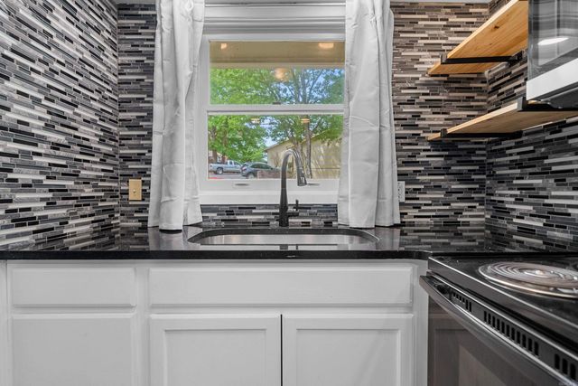 73 PERRALENA WAY, Hot Springs Village, AR 71909