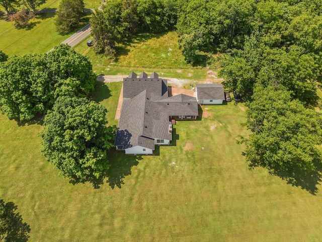 6074 Almaville Rd, Smyrna, TN 37167