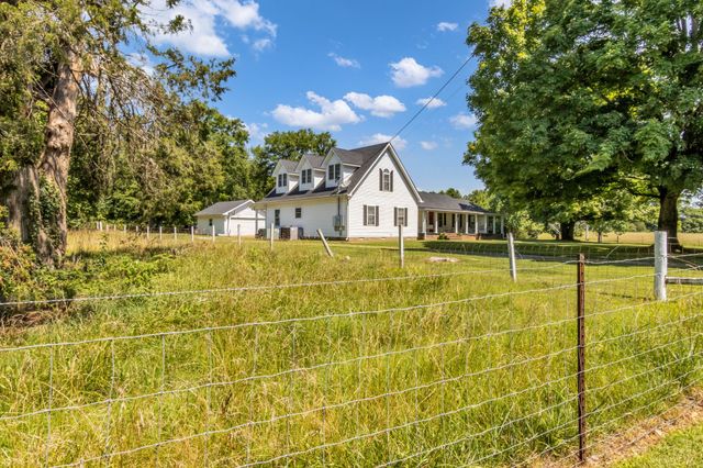 6074 Almaville Rd, Smyrna, TN 37167
