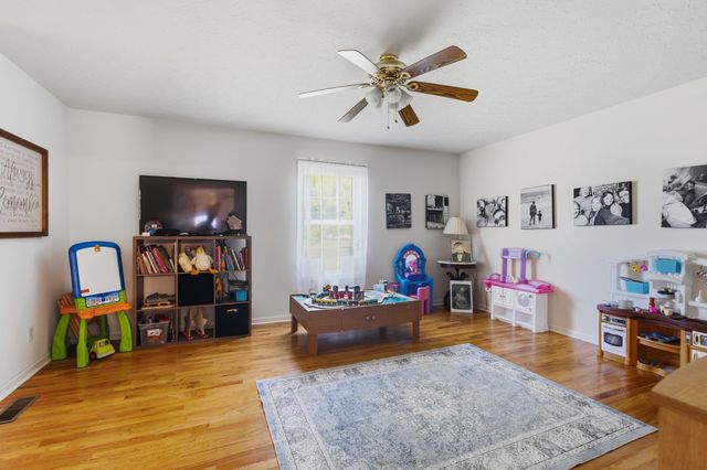 6074 Almaville Rd, Smyrna, TN 37167