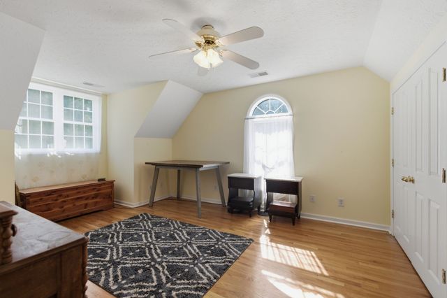 6074 Almaville Rd, Smyrna, TN 37167