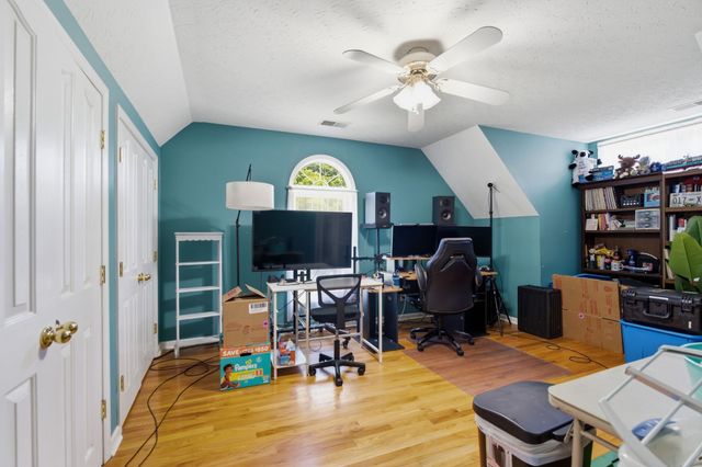 6074 Almaville Rd, Smyrna, TN 37167