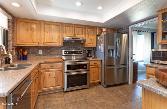 12326 S SHOSHONI Drive, Phoenix, AZ 85044