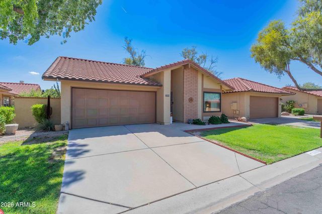 12326 S SHOSHONI Drive, Phoenix, AZ 85044