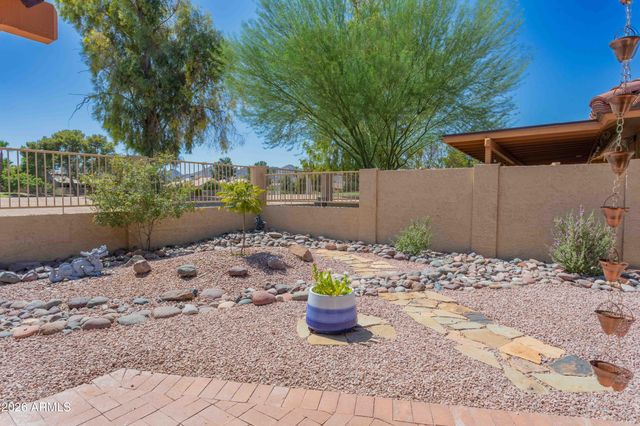 12326 S SHOSHONI Drive, Phoenix, AZ 85044
