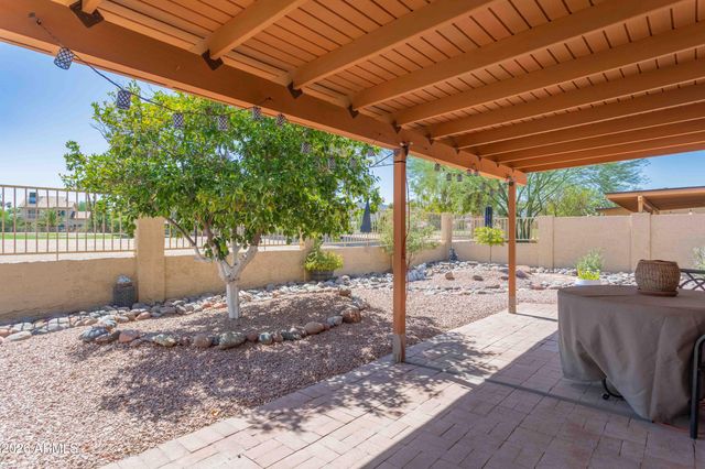12326 S SHOSHONI Drive, Phoenix, AZ 85044