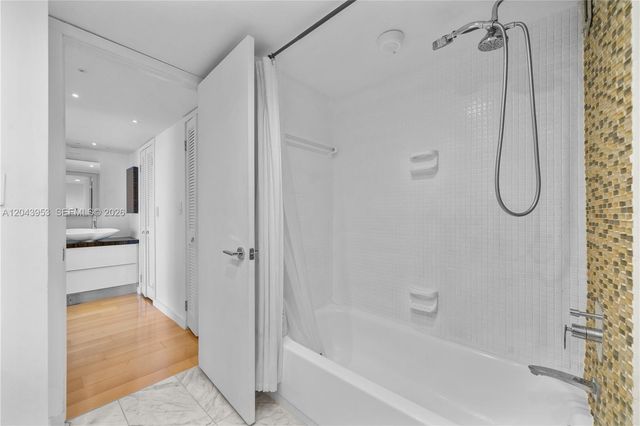 11 Island Avenue 610, Miami Beach, FL 33139