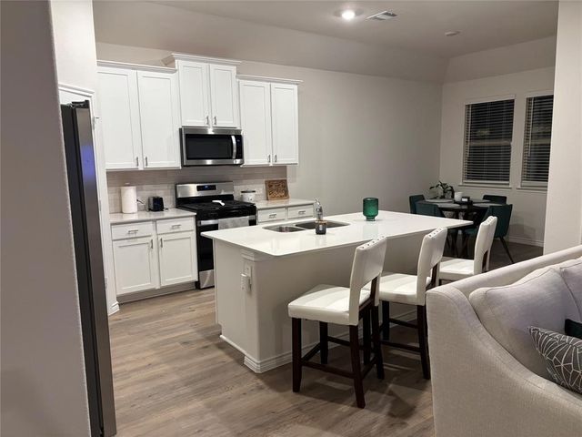 10512 Autumn Leaves Lane, Aubrey, TX 76227