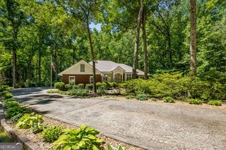 1072 Regency Park Drive, Braselton, GA 30517