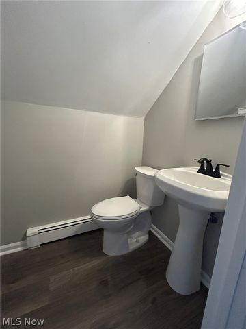 764 Irving Park Boulevard, Sheffield Lake, OH 44054