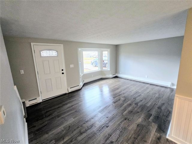 764 Irving Park Boulevard, Sheffield Lake, OH 44054