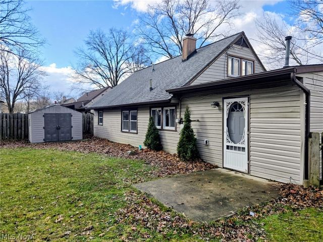 764 Irving Park Boulevard, Sheffield Lake, OH 44054