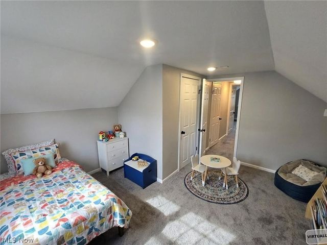 764 Irving Park Boulevard, Sheffield Lake, OH 44054