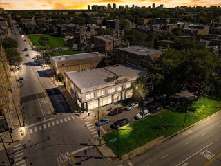 4301 S King Drive, Chicago, IL 60653