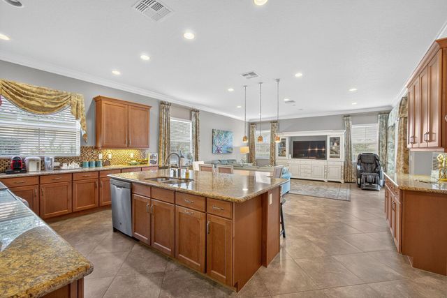 2904 Payson Way, Wellington, FL 33414