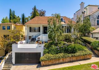 10614 Le Conte Avenue, Los Angeles, CA 90024