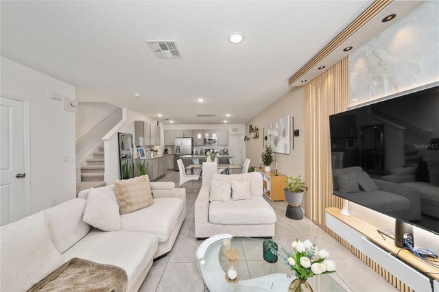 15140 WINDFLOWER ALLEY, Winter Garden, FL 34787