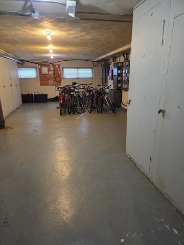 111 Grove 6, Boston, MA 02132