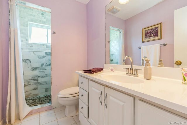 3 Grand Haven Drive, Commack, NY 11725