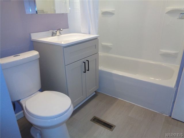 31 Riverside Avenue, Buffalo, NY 14207