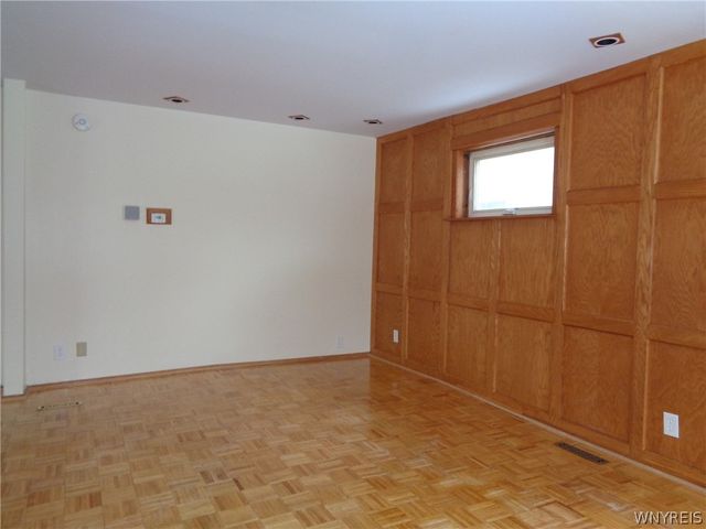 31 Riverside Avenue, Buffalo, NY 14207