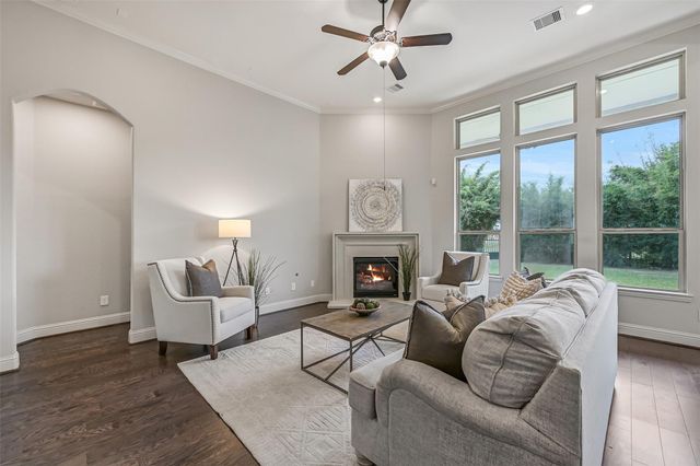 1640 Longwood Glen Lane, Friendswood, TX 77546