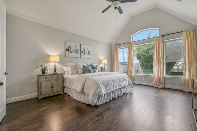 1640 Longwood Glen Lane, Friendswood, TX 77546