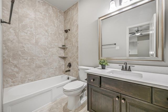 1640 Longwood Glen Lane, Friendswood, TX 77546