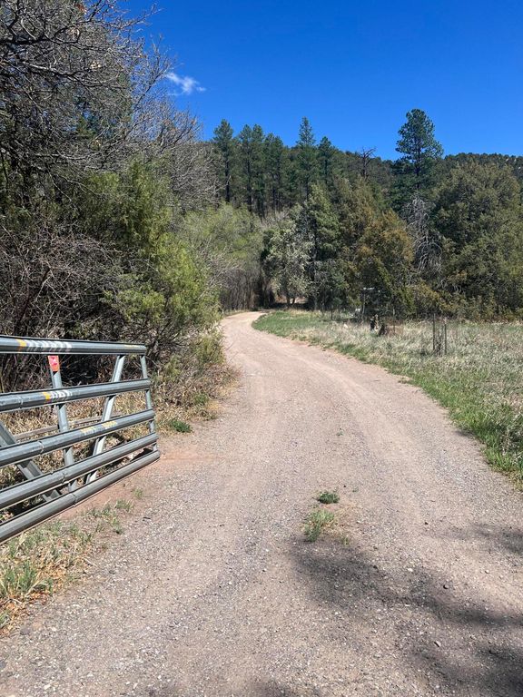 Image 21 of property listing at 1-A-3 Calle Pinon, Jemez Springs, NM 87025