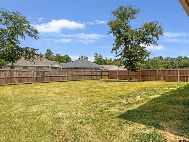 252 Oak Valley, Gilmer, TX 75645