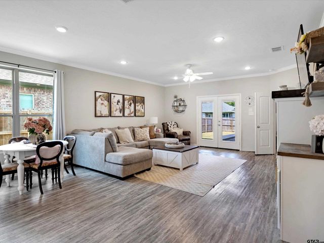 252 Oak Valley, Gilmer, TX 75645