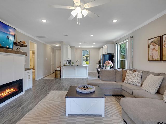 252 Oak Valley, Gilmer, TX 75645