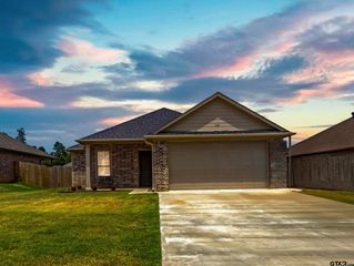 252 Oak Valley, Gilmer, TX 75645