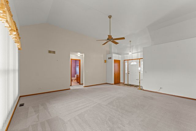 855 Yorkshire Terrace, Crete, IL 60417