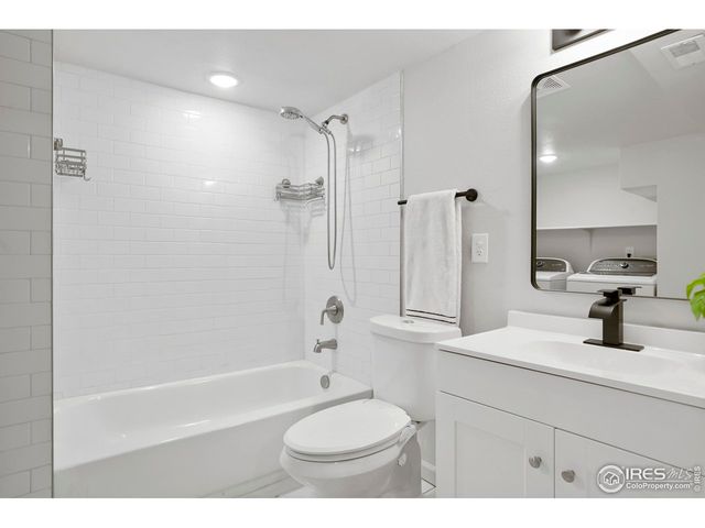 2112 E 18th St, Loveland, CO 80538