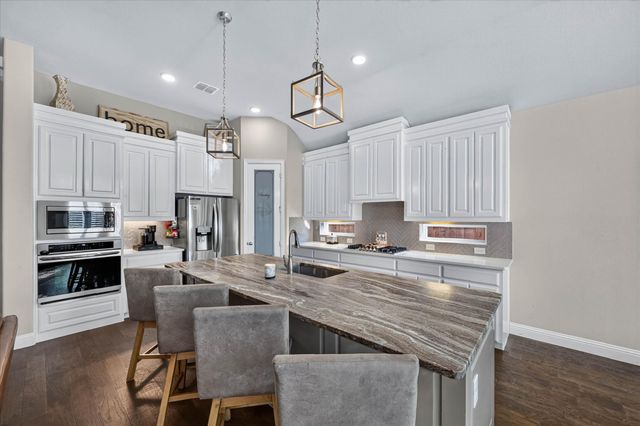 7105 Elk Springs Drive, Argyle, TX 76226