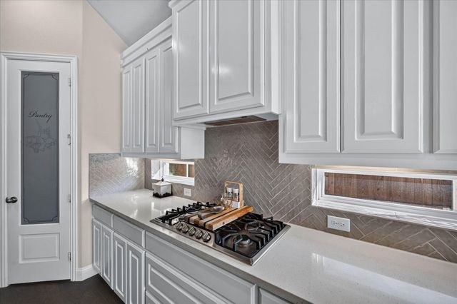 7105 Elk Springs Drive, Argyle, TX 76226