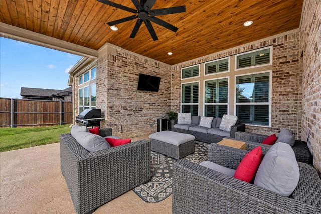7105 Elk Springs Drive, Argyle, TX 76226