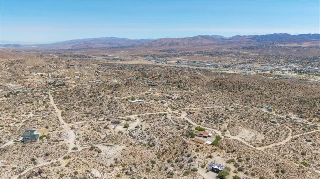 56643 Plaza Del Amigo, Yucca Valley, CA 92284