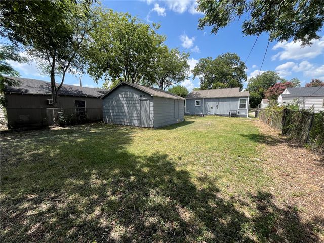 2546 Searcy Drive, Dallas, TX 75211