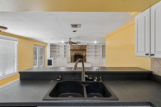 608 KRAZY LANE, Lutz, FL 33548