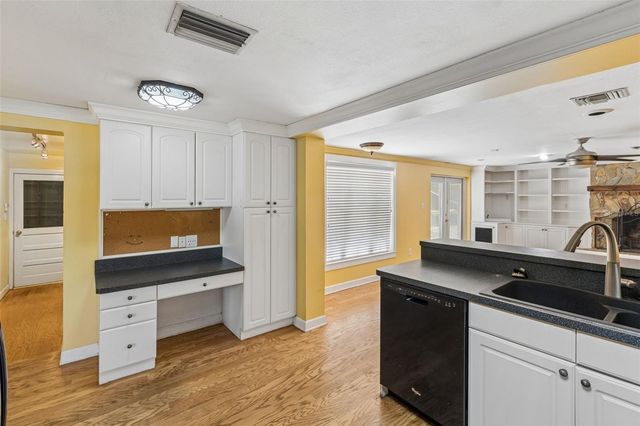 608 KRAZY LANE, Lutz, FL 33548