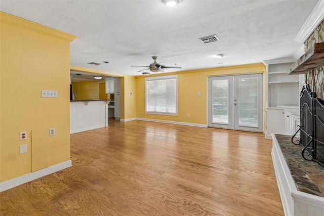 608 KRAZY LANE, Lutz, FL 33548