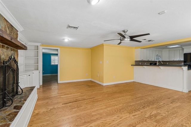 608 KRAZY LANE, Lutz, FL 33548