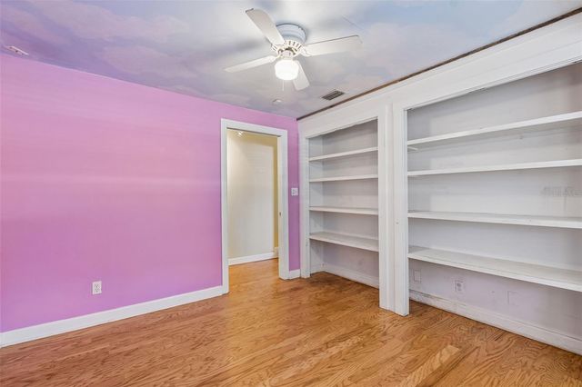 608 KRAZY LANE, Lutz, FL 33548