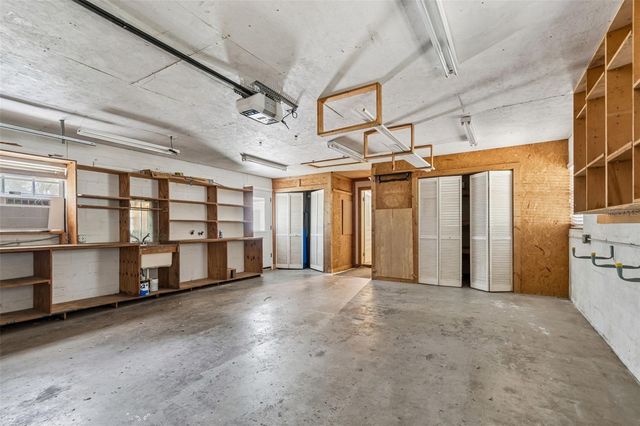 608 KRAZY LANE, Lutz, FL 33548