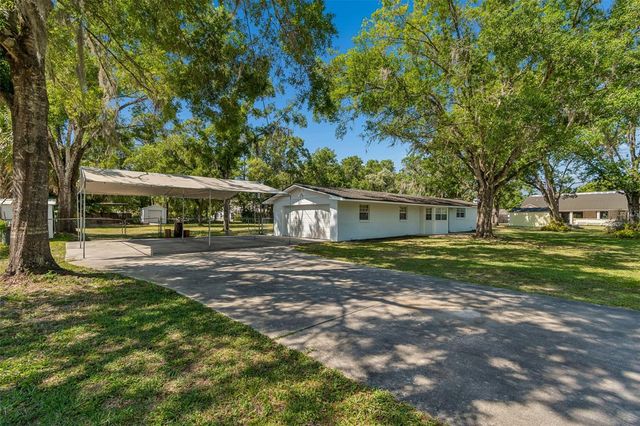 608 KRAZY LANE, Lutz, FL 33548