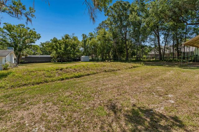 608 KRAZY LANE, Lutz, FL 33548