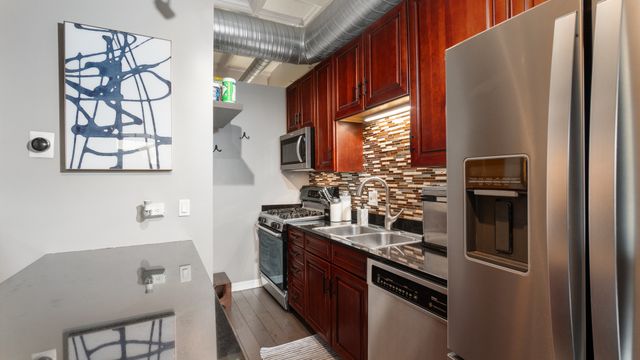 1307 S Wabash Avenue 213, Chicago, IL 60605